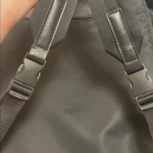 how to install evenflo pivot car seat base LiteMax 30 Infant bc-filter-Pristine Dimension:Fits Market Umbrella Up to 12 Feet DIA MIA's Big Adventure Collection